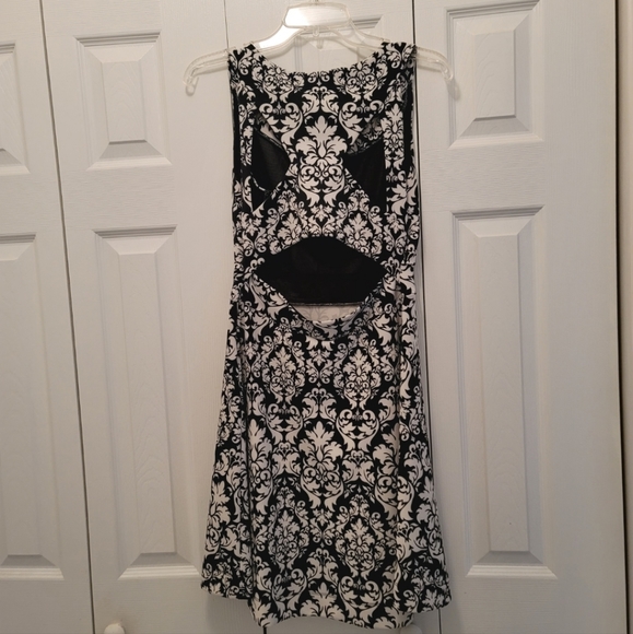 The Limited Cutout Scuba Fit and Flare Dress - Picture 3 of 4